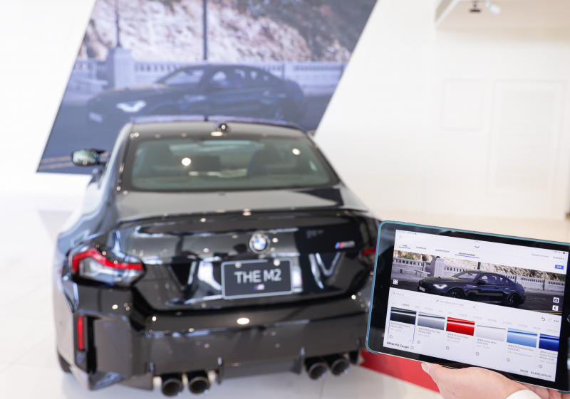 �p܇���漴�rͶ�ŵ�LED���ϣ�Ϳɼ��r���Q܇�v��(n��i)�b������x���c܇����ɫ���ṩ�����c��(sh��)܇�ȱ����ĳ���ʽ�o����̓�M�p܇�w�(y��n)